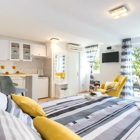 Apartment Luna *