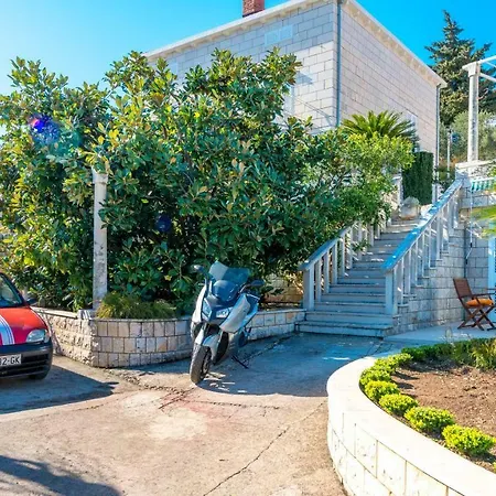 Apartman Luna *